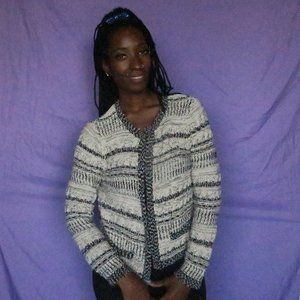 Chico's crochet hook and eye cardigan sweater in cream and black size 1 (M, 8)